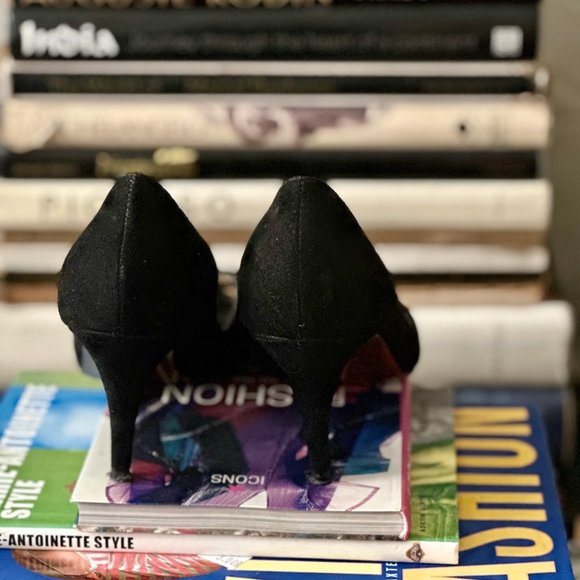 Vintage Claudia Ciutii 90s does 40s Black Cut Out Suede Peep Toe Heels- 8 1/2 - Picture 7 of 16